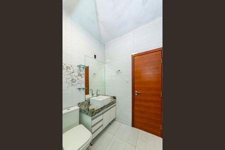 Casa à venda com 187m², 3 quartos e 1 vaga Casa à venda com 187m², 3 quartos e 1 vagaBanheiro Social