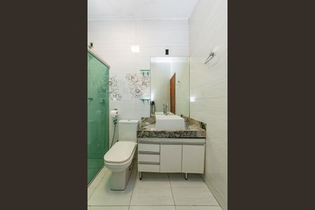 Casa à venda com 187m², 3 quartos e 1 vaga Casa à venda com 187m², 3 quartos e 1 vagaBanheiro Social