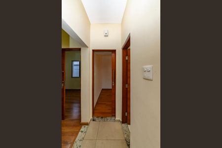 Casa à venda com 187m², 3 quartos e 1 vaga Casa à venda com 187m², 3 quartos e 1 vagaCorredora