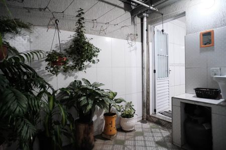 Casa à venda com 97m², 2 quartos e 1 vagaÁrea de Serviço