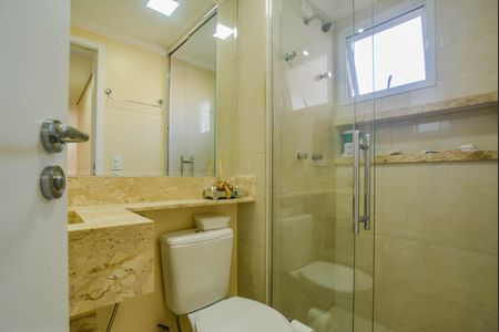 Apartamento à venda com 90m², 3 quartos e 2 vagas Apartamento à venda com 90m², 3 quartos e 2 vagasBanheiro Social