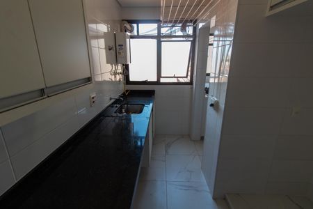 Apartamento à venda com 102m², 3 quartos e 2 vagas Apartamento à venda com 102m², 3 quartos e 2 vagasÁrea de Serviço