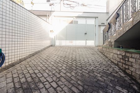Casa à venda com 174m², 3 quartos e 3 vagas Casa à venda com 174m², 3 quartos e 3 vagasGaragem