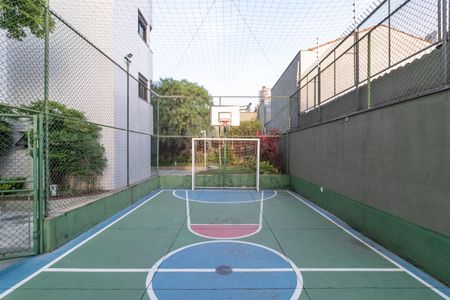 Apartamento à venda com 193m², 4 quartos e 5 vagas Apartamento à venda com 193m², 4 quartos e 5 vagasÁrea comum - Quadra