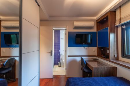 Apartamento à venda com 193m², 4 quartos e 5 vagas Apartamento à venda com 193m², 4 quartos e 5 vagasSuíte 1