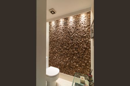 Apartamento à venda com 193m², 4 quartos e 5 vagas Apartamento à venda com 193m², 4 quartos e 5 vagasLavabo