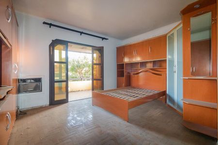 Casa à venda com 150m², 4 quartos e 4 vagas