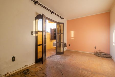 Casa à venda com 150m², 4 quartos e 4 vagas