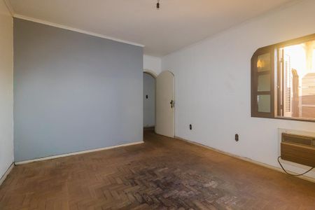 Casa à venda com 150m², 4 quartos e 4 vagas