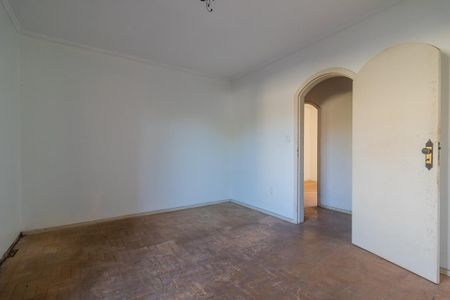 Casa à venda com 150m², 4 quartos e 4 vagas