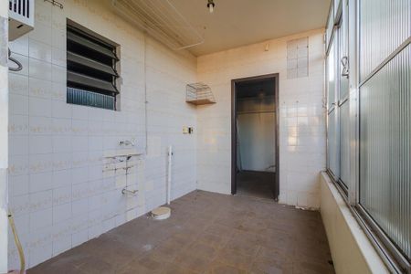 Casa à venda com 150m², 4 quartos e 4 vagas