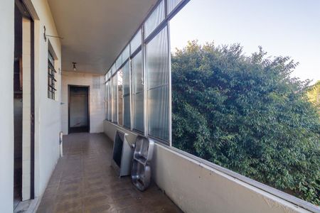 Casa à venda com 150m², 4 quartos e 4 vagas