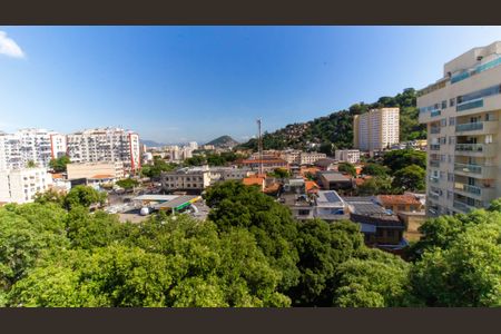 Apartamento à venda com 75m², 2 quartos e 1 vaga Apartamento à venda com 75m², 2 quartos e 1 vagaVista do Quarto 2