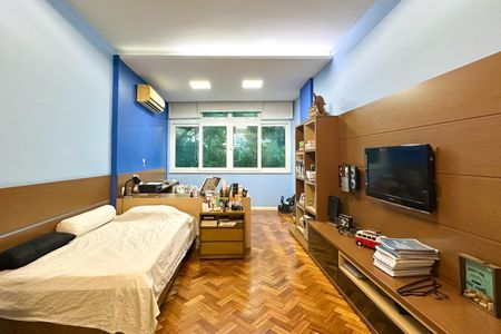 Apartamento à venda com 288m², 4 quartos e 2 vagas Apartamento à venda com 288m², 4 quartos e 2 vagasQuarto 04