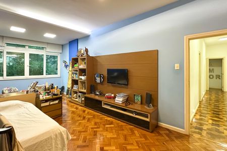 Apartamento à venda com 288m², 4 quartos e 2 vagas Apartamento à venda com 288m², 4 quartos e 2 vagasQuarto 04