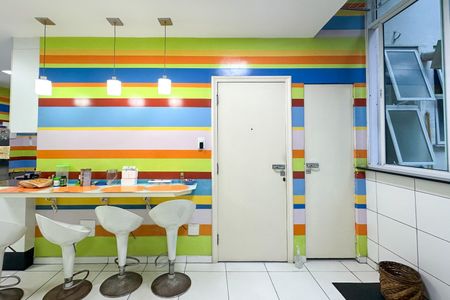 Apartamento à venda com 288m², 4 quartos e 2 vagas Apartamento à venda com 288m², 4 quartos e 2 vagasCozinha