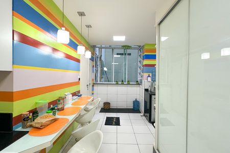 Apartamento à venda com 288m², 4 quartos e 2 vagas Apartamento à venda com 288m², 4 quartos e 2 vagasCozinha