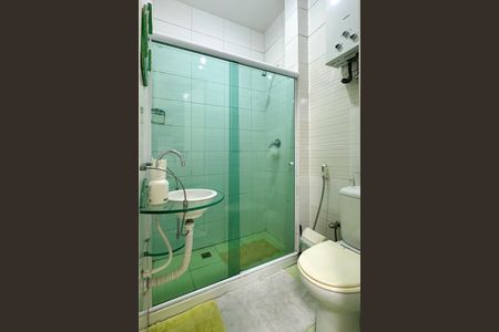 Apartamento à venda com 288m², 4 quartos e 2 vagas Apartamento à venda com 288m², 4 quartos e 2 vagasBanheiro de serviço