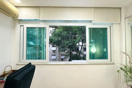 Apartamento à venda com 288m², 4 quartos e 2 vagas Apartamento à venda com 288m², 4 quartos e 2 vagasSuíte