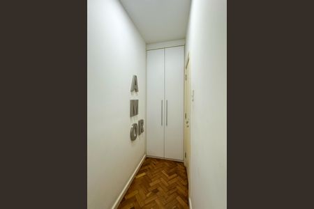 Apartamento à venda com 288m², 4 quartos e 2 vagas Apartamento à venda com 288m², 4 quartos e 2 vagasSuíte