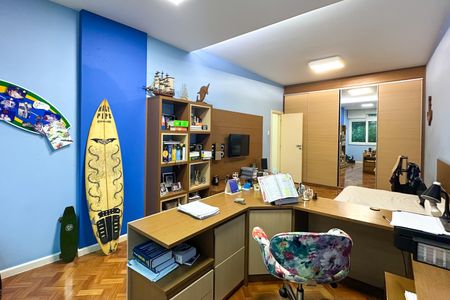 Apartamento à venda com 288m², 4 quartos e 2 vagas Apartamento à venda com 288m², 4 quartos e 2 vagasQuarto 04