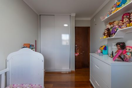 Apartamento à venda com 175m², 3 quartos e 2 vagas Apartamento à venda com 175m², 3 quartos e 2 vagasQuarto 2