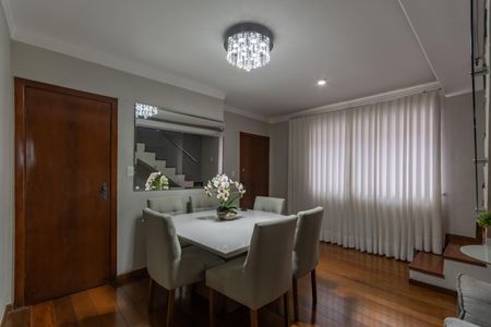 Apartamento à venda com 175m², 3 quartos e 2 vagas Apartamento à venda com 175m², 3 quartos e 2 vagasSala