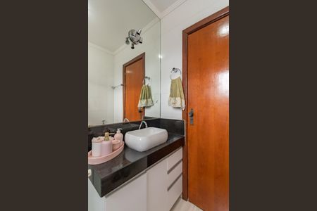 Apartamento à venda com 175m², 3 quartos e 2 vagas Apartamento à venda com 175m², 3 quartos e 2 vagasBanheiro Social