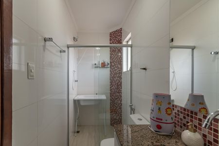 Apartamento à venda com 175m², 3 quartos e 2 vagas Apartamento à venda com 175m², 3 quartos e 2 vagasBanheiro Suíte