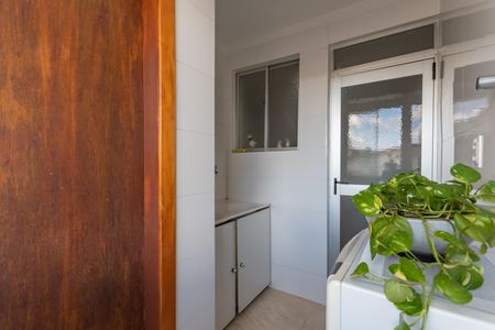 Apartamento à venda com 175m², 3 quartos e 2 vagas Apartamento à venda com 175m², 3 quartos e 2 vagasÁrea de Serviço