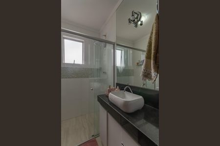 Apartamento à venda com 175m², 3 quartos e 2 vagas Apartamento à venda com 175m², 3 quartos e 2 vagasBanheiro Social