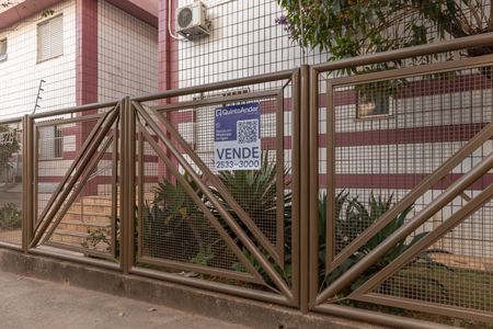 Apartamento à venda com 175m², 3 quartos e 2 vagas Apartamento à venda com 175m², 3 quartos e 2 vagasPlaca Instalada