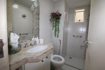 Apartamento à venda com 70m², 2 quartos e 2 vagasBanheiro Social
