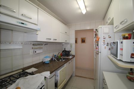 Apartamento à venda com 70m², 2 quartos e 2 vagasCozinha