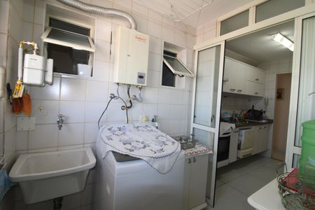 Apartamento à venda com 70m², 2 quartos e 2 vagasÁrea de Serviço