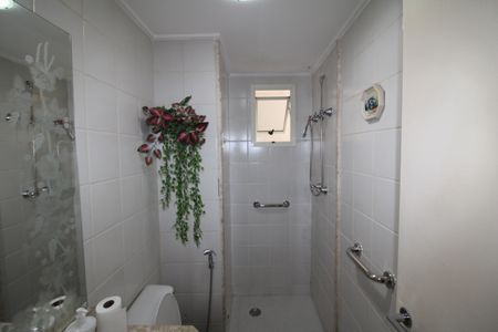 Apartamento à venda com 70m², 2 quartos e 2 vagasBanheiro Social