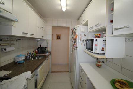Apartamento à venda com 70m², 2 quartos e 2 vagasCozinha