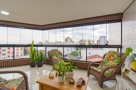Apartamento à venda com 156m², 3 quartos e 2 vagas Apartamento à venda com 156m², 3 quartos e 2 vagasVaranda gourmet