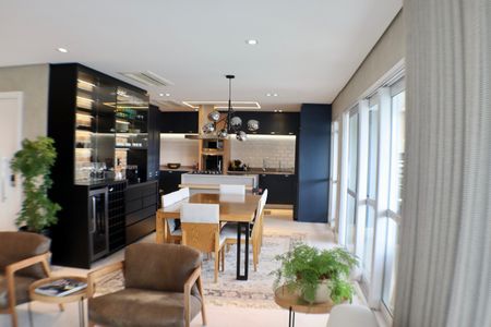 Apartamento à venda com 200m², 4 quartos e 3 vagas Apartamento à venda com 200m², 4 quartos e 3 vagasSala de Jantar