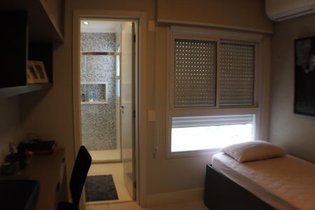 Apartamento à venda com 200m², 4 quartos e 3 vagas Apartamento à venda com 200m², 4 quartos e 3 vagasSuíte 2