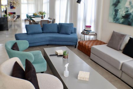 Apartamento à venda com 200m², 4 quartos e 3 vagas Apartamento à venda com 200m², 4 quartos e 3 vagasÁrea comum - Salão de festas