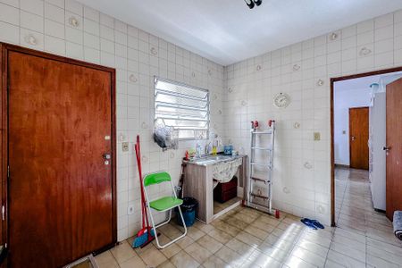 Casa à venda com 240m², 4 quartos e 2 vagasCasa 2 - Cozinha 