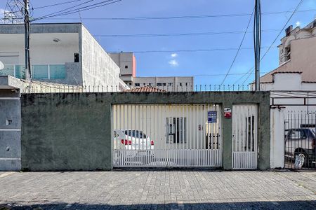 Casa à venda com 240m², 4 quartos e 2 vagasFachada - Plaquinha