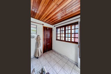 Casa à venda com 240m², 4 quartos e 2 vagasQuarto de Serviço