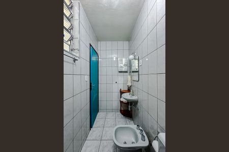 Casa à venda com 240m², 4 quartos e 2 vagasBanheiro de serviço