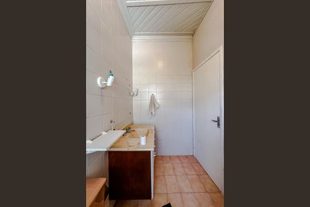 Casa à venda com 240m², 4 quartos e 2 vagasBanheiro