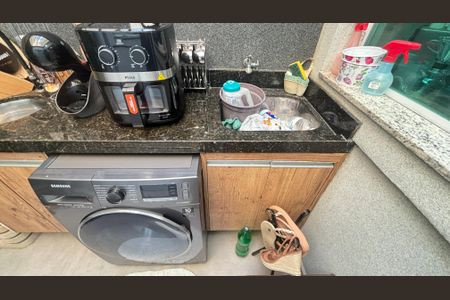 Apartamento à venda com 80m², 3 quartos e 2 vagasÁrea de Serviço