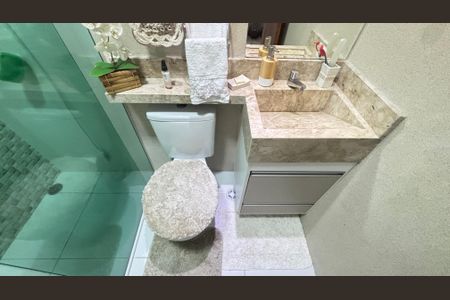 Apartamento à venda com 80m², 3 quartos e 2 vagasBanheiro Social