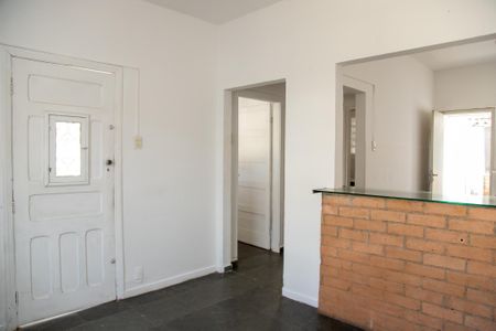 Casa para alugar com 80m², 2 quartos e 2 vagas Casa para alugar com 80m², 2 quartos e 2 vagasSala