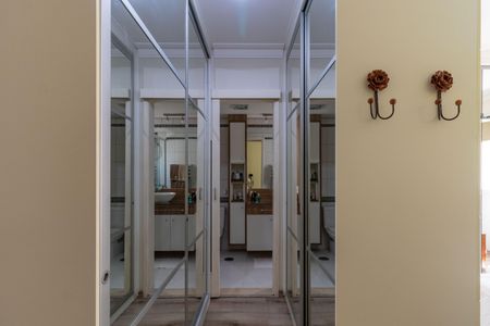 Apartamento à venda com 151m², 3 quartos e 3 vagas Apartamento à venda com 151m², 3 quartos e 3 vagasSuíte